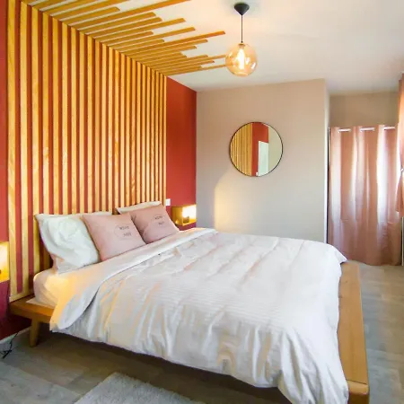 Appartement Chaleureux à Deux Pas Du Centre-ville De Castillon, De La Dordogne Et Proche Saint-emilion